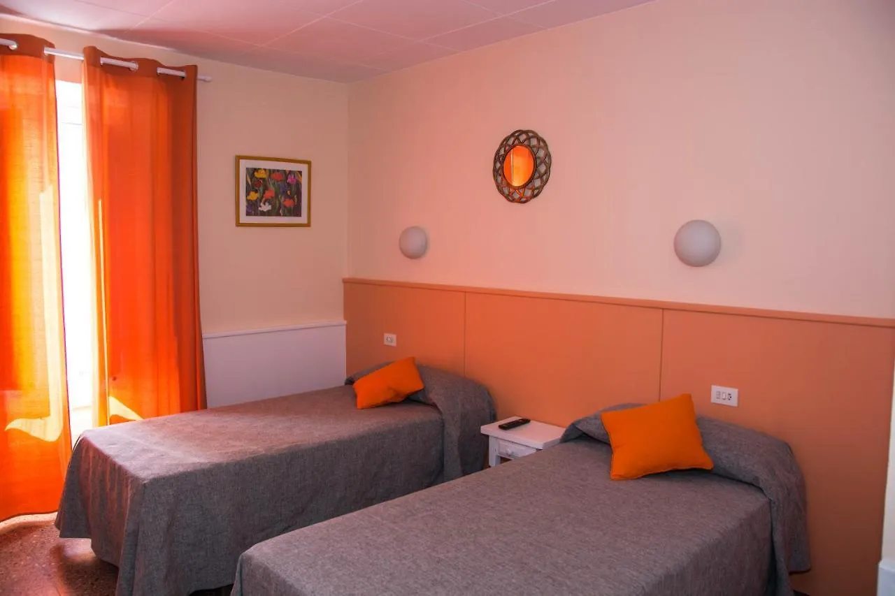 Hostal Emporda Castello  D'Empuries